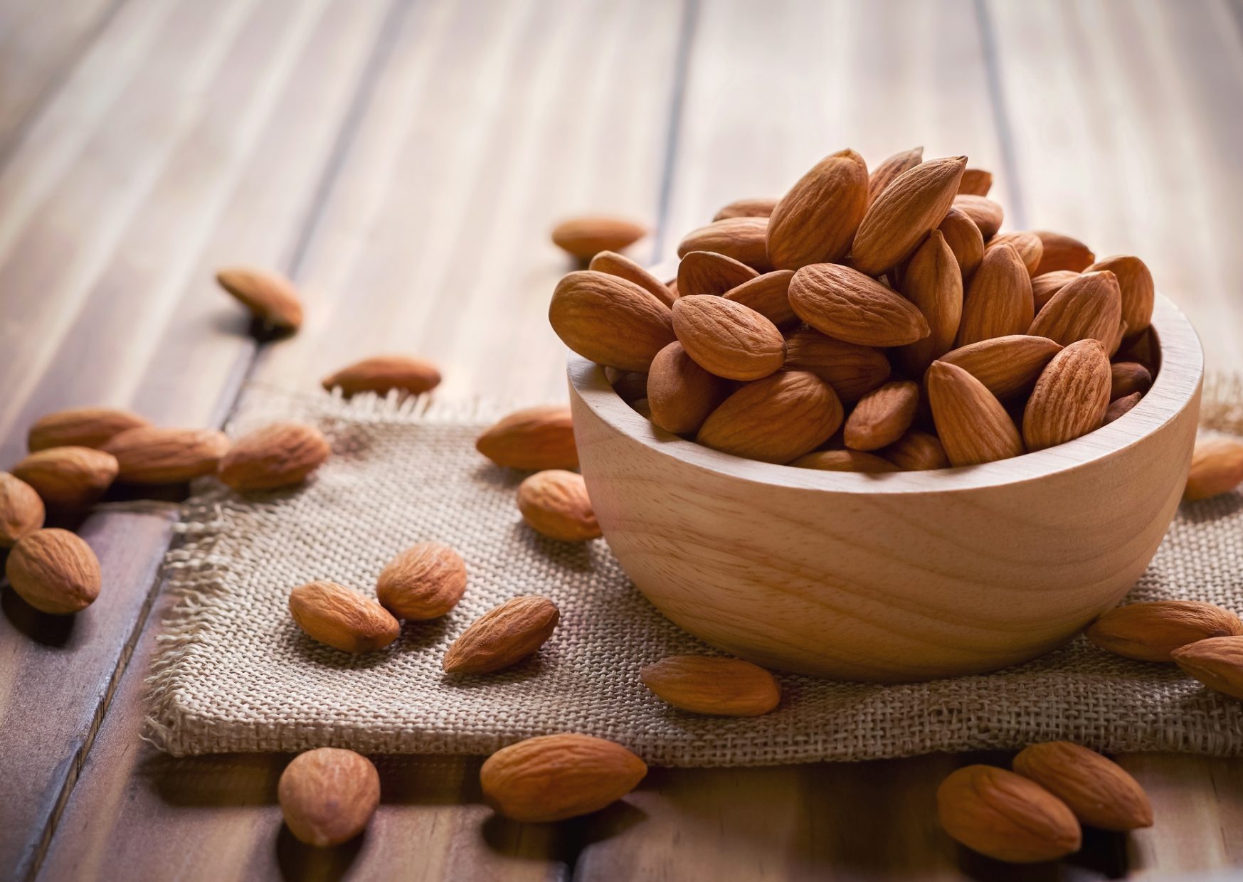 Are Almonds Good For You To Eat Health Benefits Of Eating Almonds